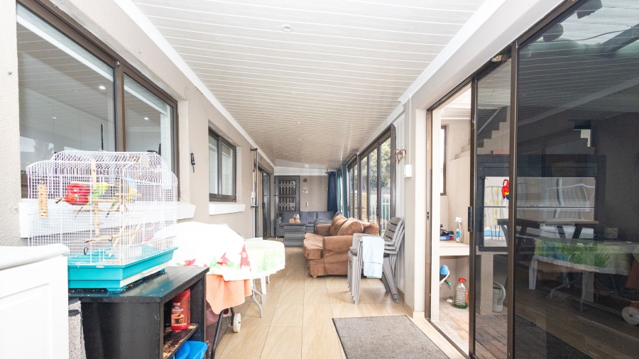 3 Bedroom Property for Sale in Panorama Western Cape
